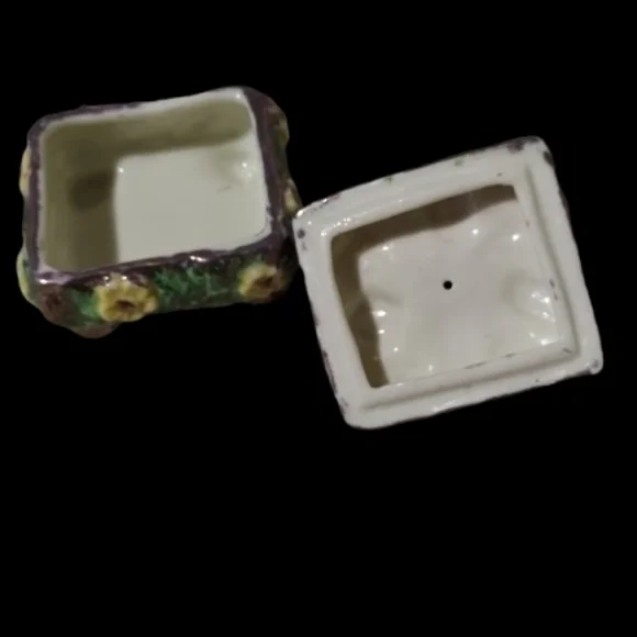 Vintage European Handmade Trim Gold Colorful Porcelain Trinket Box